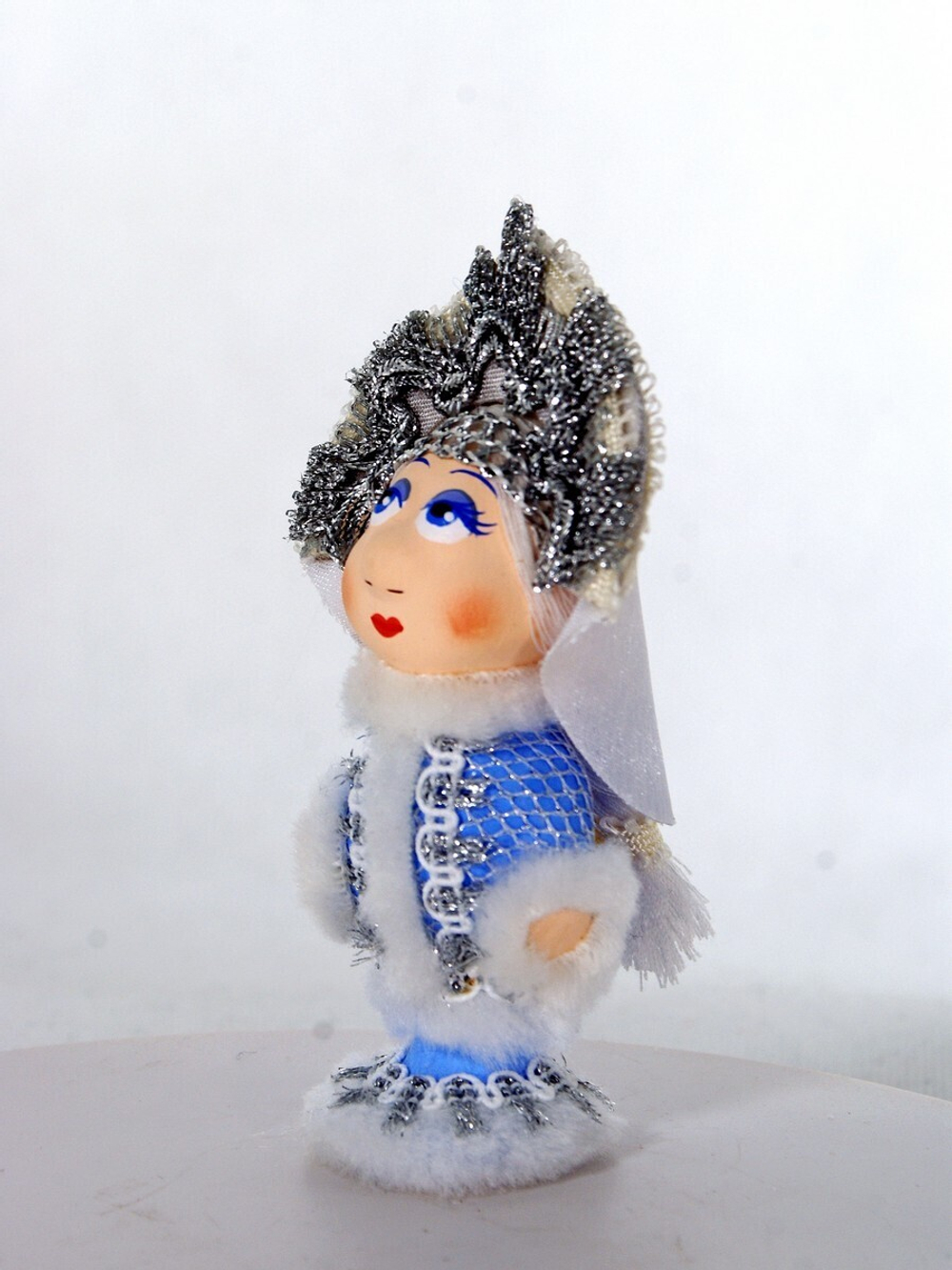 Кукла потешка Снегурочка. Игрушка фарфоровая ручной работы. Новогодний подарок