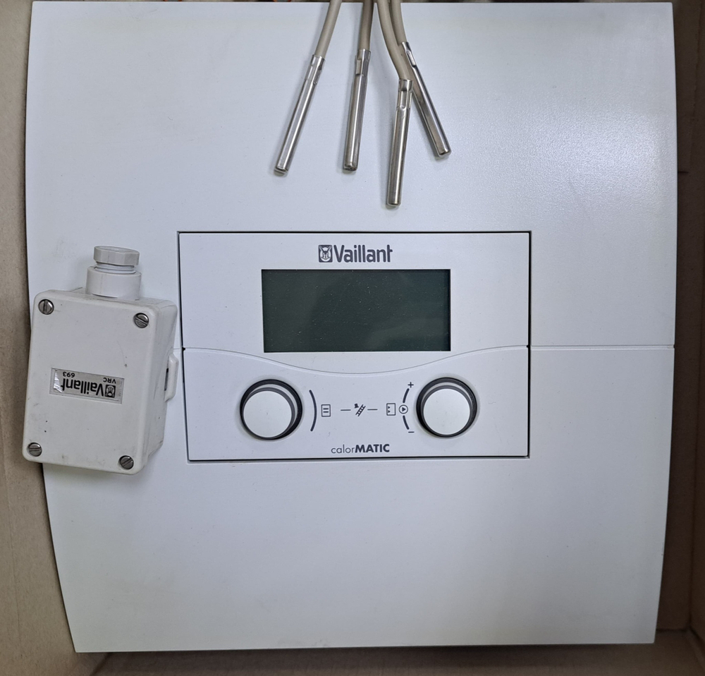 Автоматический регулятор отопления calorMatic 630/3 для котлов Vaillant