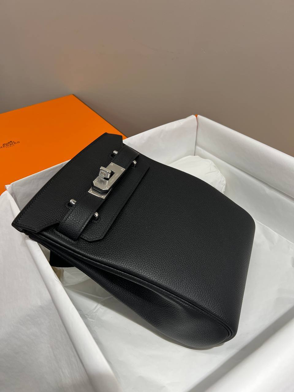 Сумка-слинг Hermes