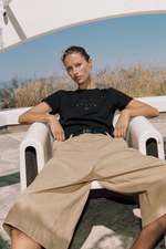 ХЛОПКОВАЯ ФУТБОЛКА С ВЫШИВКОЙ — ZARA