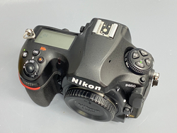 Nikon D850 11.000 кадров