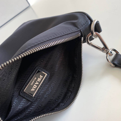 Сумка через плечо Prada