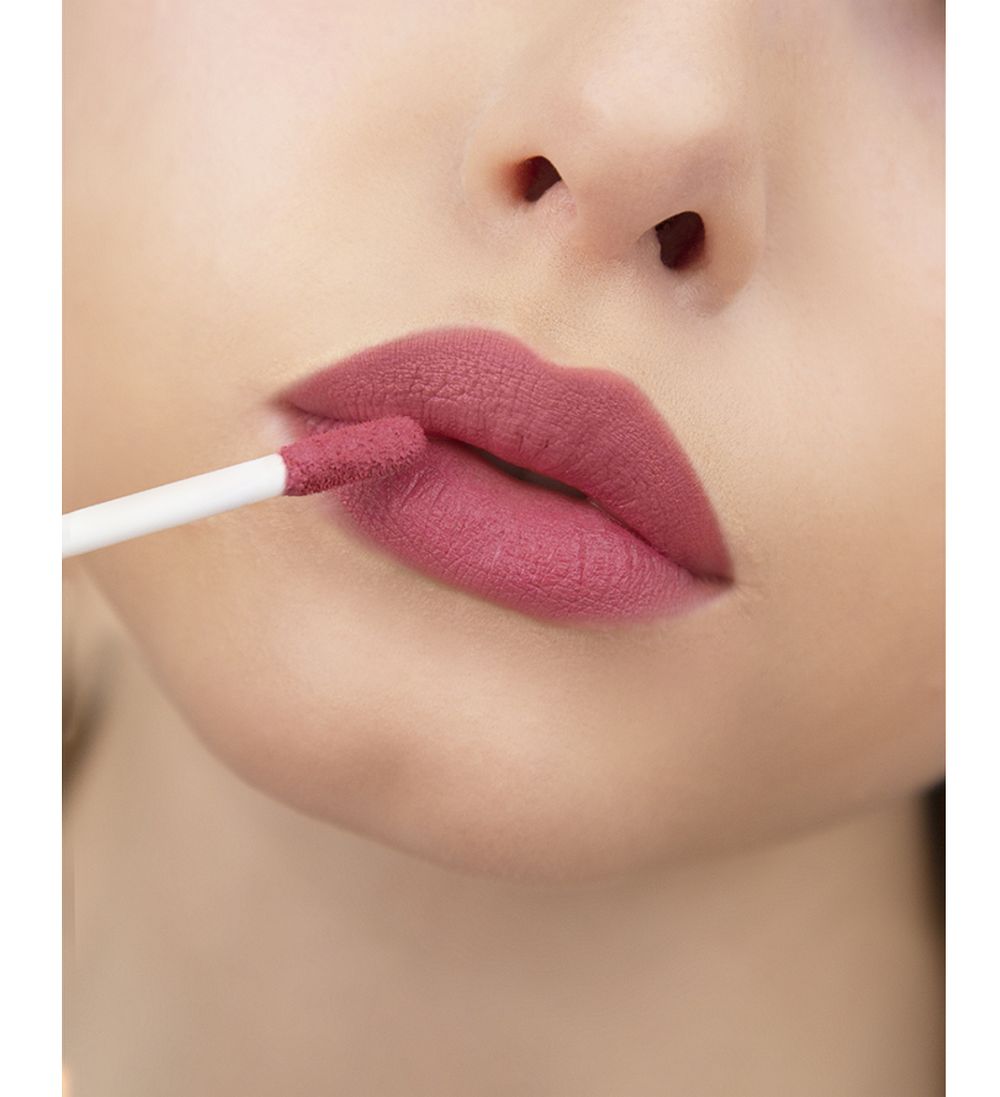 Матовый блеск для губ LuxVisage Ultra matt - 36 CHIC ROSE