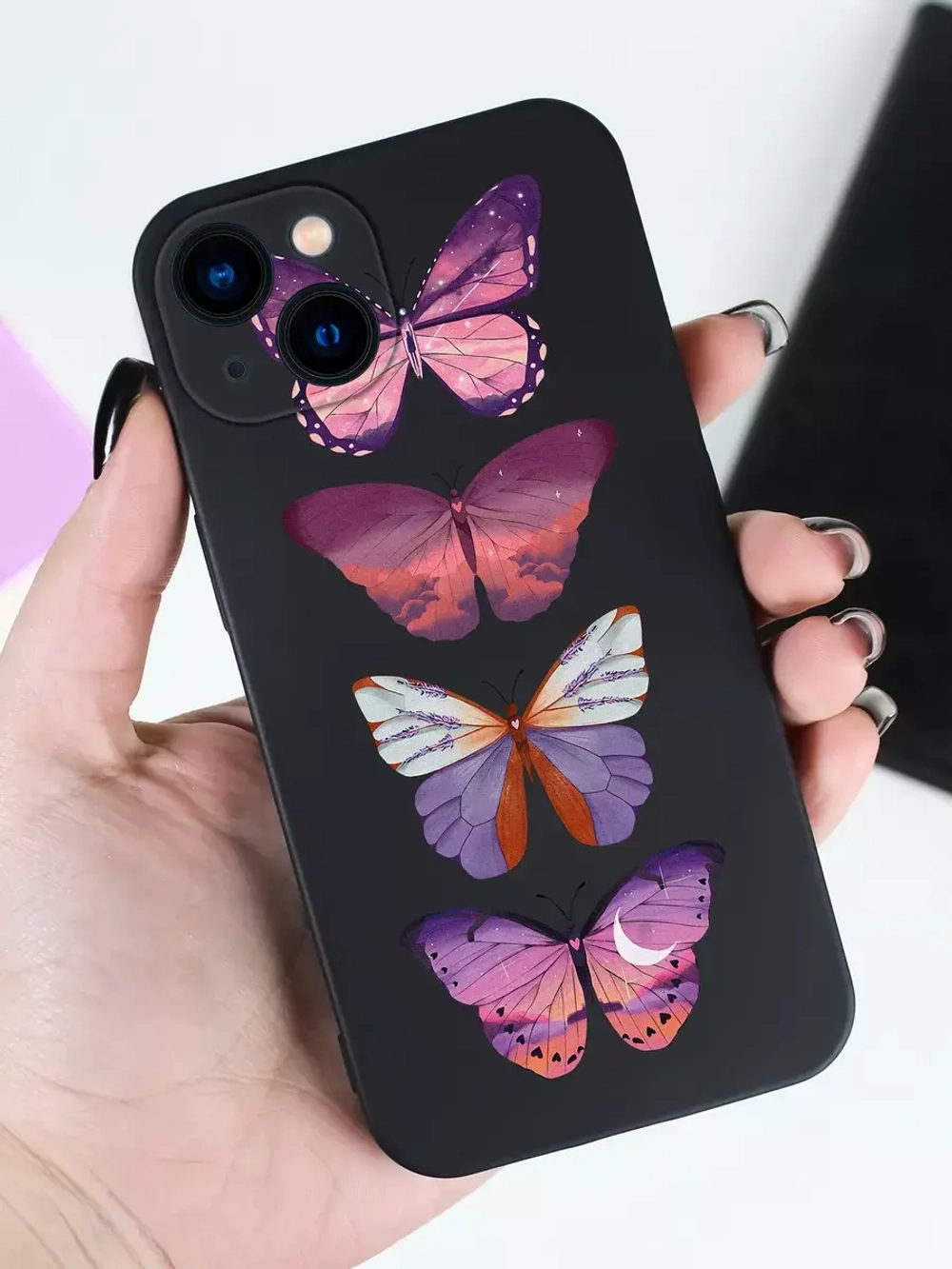 Чехол на iPhone 15 с принтом