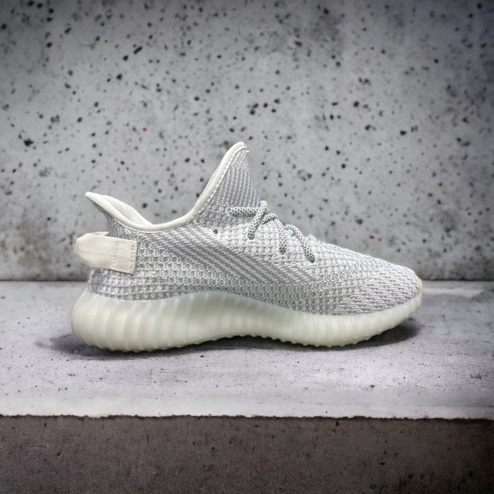 Adidas Yeezy Boost 350 V2 • Static