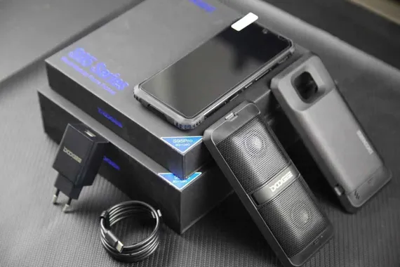 Doogee S95 6/128GB Black (черный)