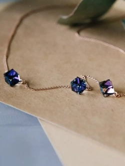 Колье Миражи с фиолетовыми кристаллами-хамелеонами Swarovski