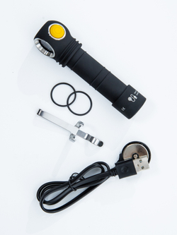 Фонарь Armytek Wizard C2 Magnet USB Белый F08901C