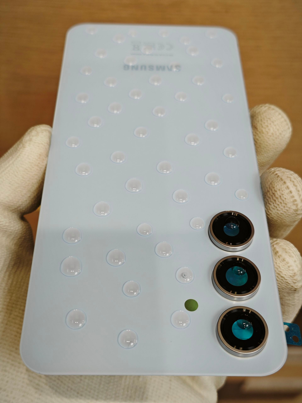 Задняя крышка ПРЕМИУМ для Samsung S24 FE S721B ( заднее стекло ) Цвет: Светло - Зелёный / Mint