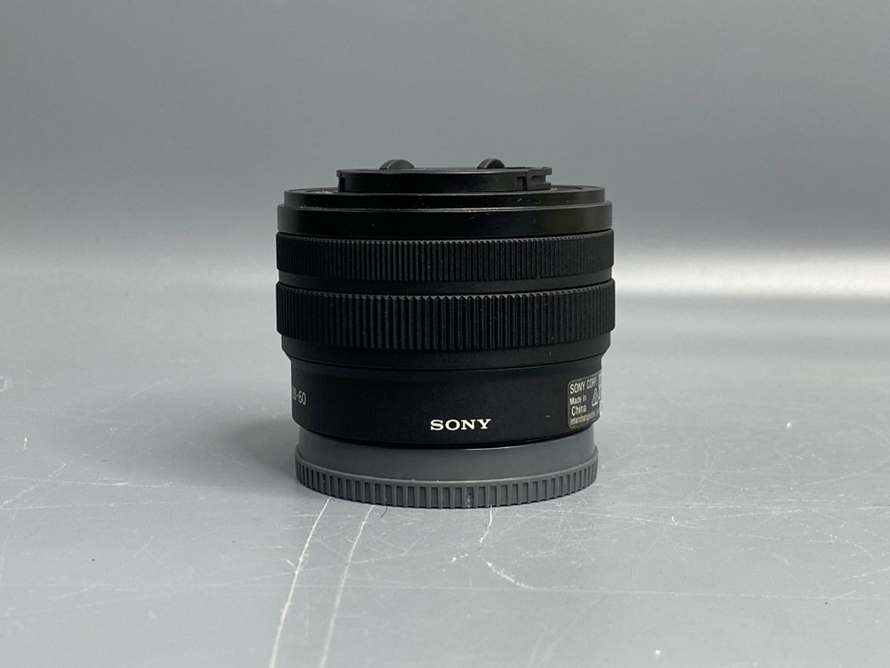 Sony FE 28-60mm