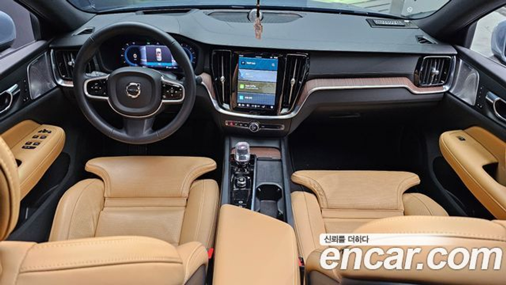 Volvo S60 B5 — 2023