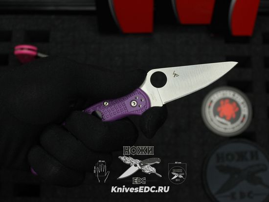 Складной нож Spyderco Delica Flat Ground Purple C11FPPR c клинком из стали VG-10, рукоять FRN