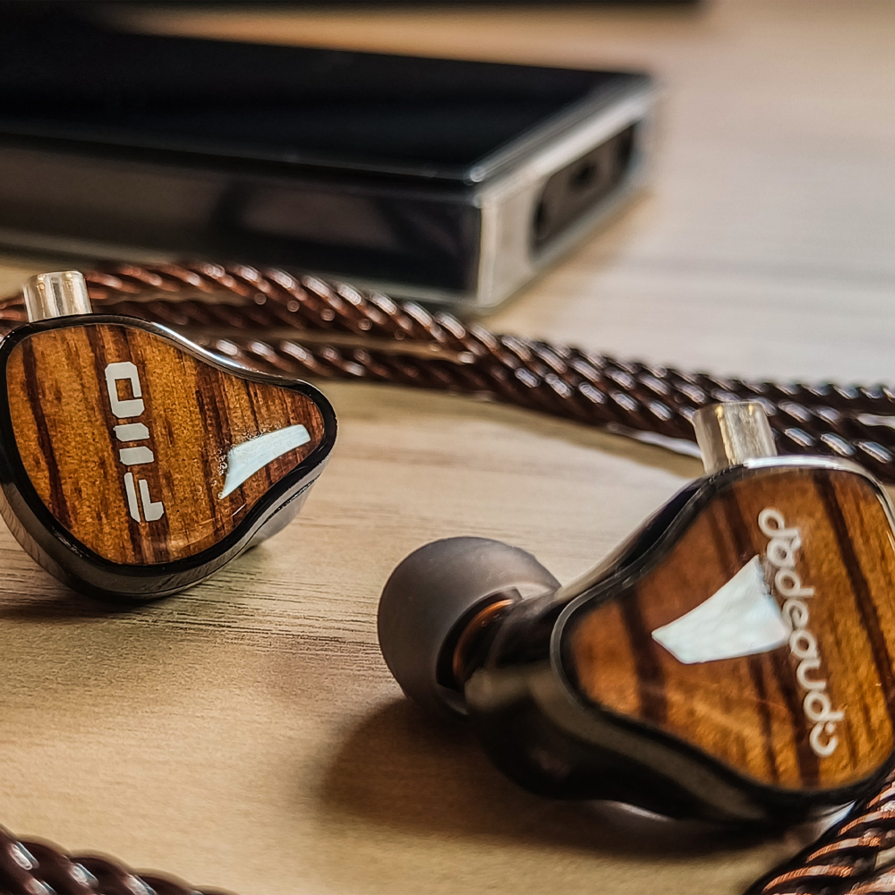 FiiO Jade Audio JH13 Черный [Black] — проводные внутриканальные гибридные наушники