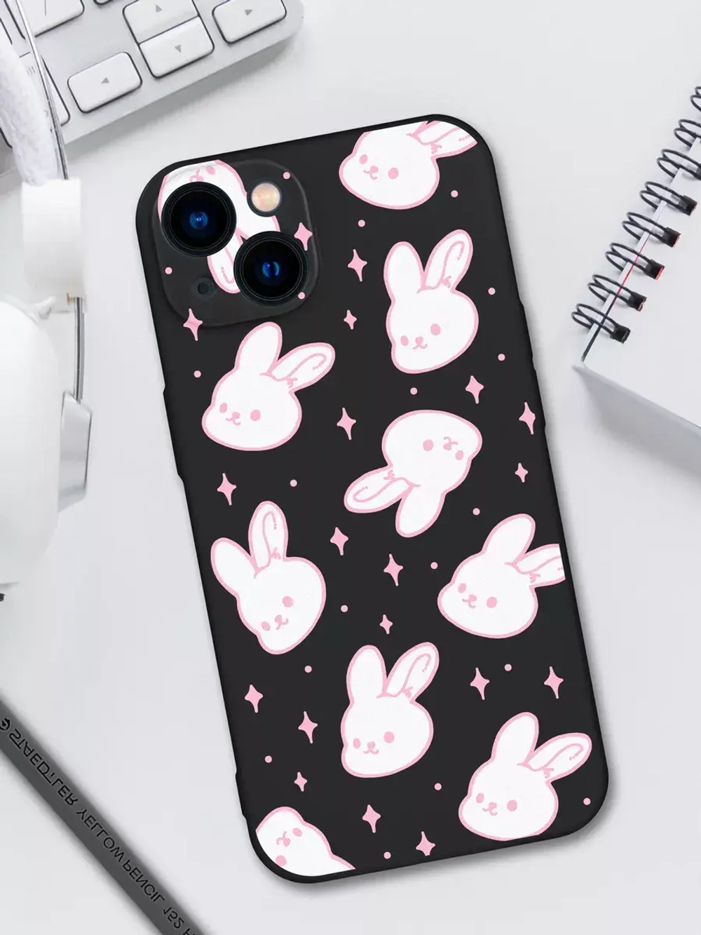 Чехол на iPhone 13 с принтом