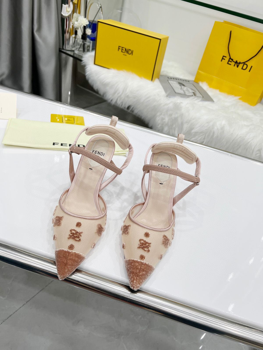 Туфли Fendi