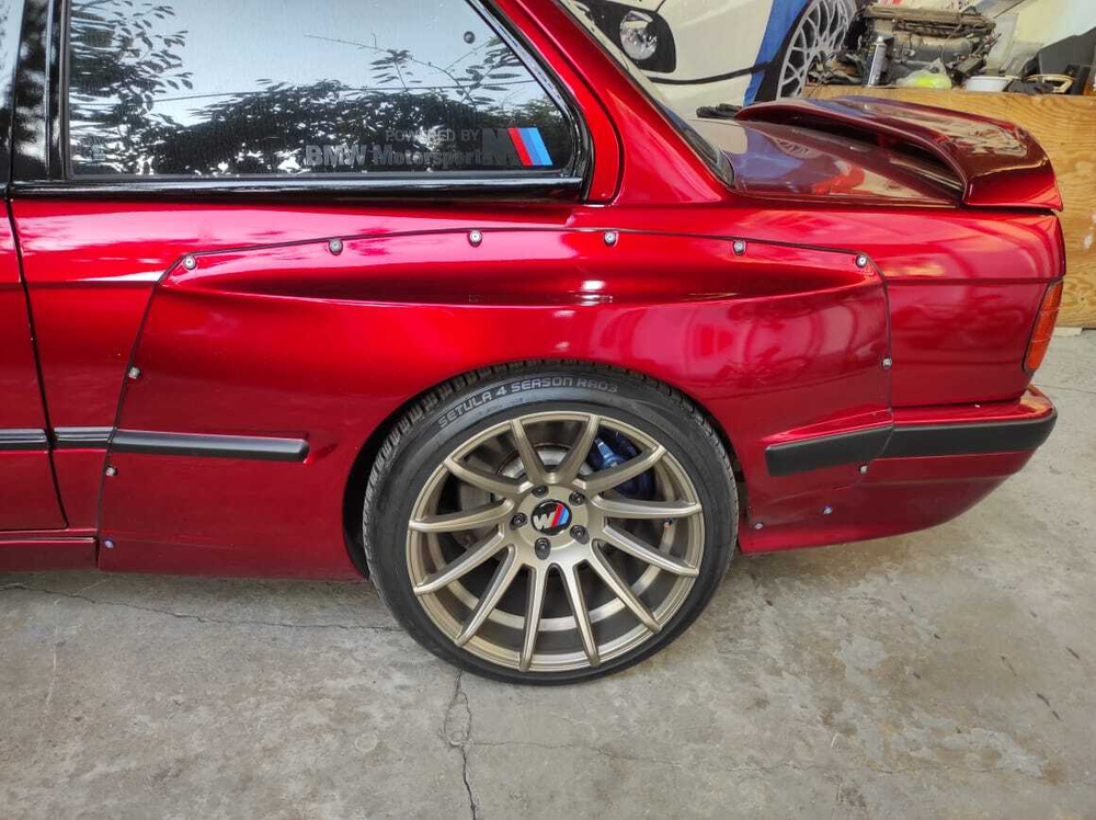 BMW E30 PANDEM (ROCKET BUNNY) Пороги (Реплика "Стекловолокно")