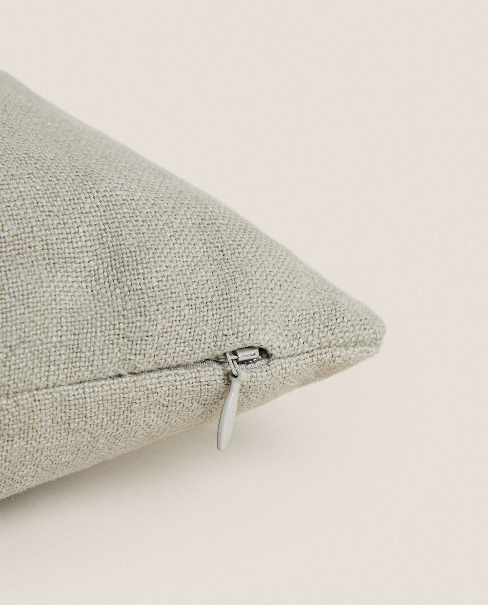 ZARA HOME ЛЬНЯНОЙ ЧЕХОЛ ДЛЯ ДЕКОРАТИВНОЙ ПОДУШКИ, СВЕТЛО-СЕРЫЙ