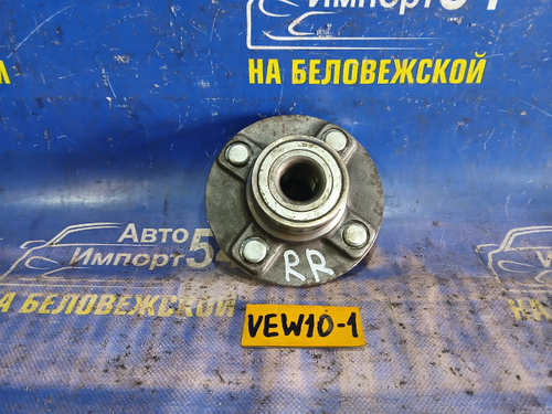 Ступица задняя правая NISSAN AVENIR 1997