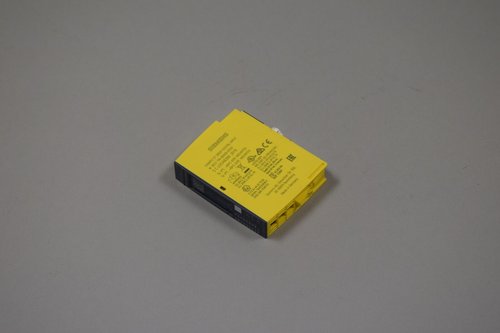 SIEMENS 6ES7136-6BA00-0CA0