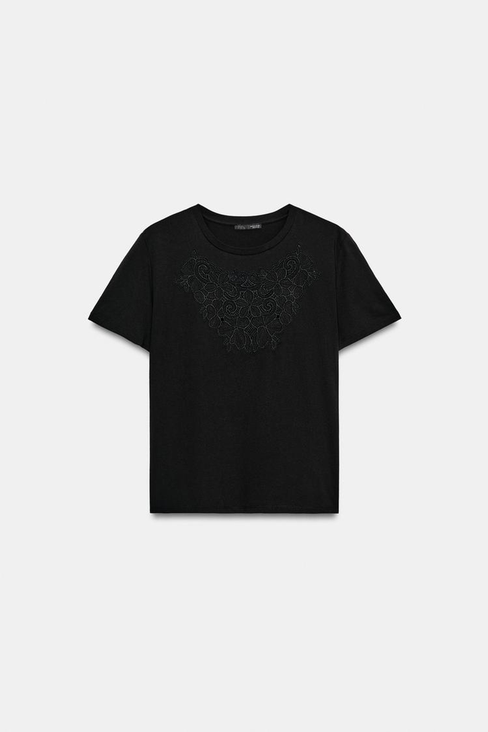 ZARA ХЛОПКОВАЯ ФУТБОЛКА С ВЫШИВКОЙ, ЧЕРНЫЙ
