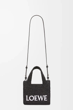 Loewe Мини-сумка Font из рафии, черный