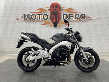 Suzuki GSR400 2006