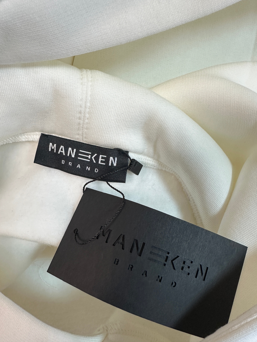 Костюм Maneken
