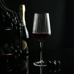 Бокал для вина 485 мл "Streak Optical" d 8,6/6,5 см h24,5 см P.L. - BarWare [6]