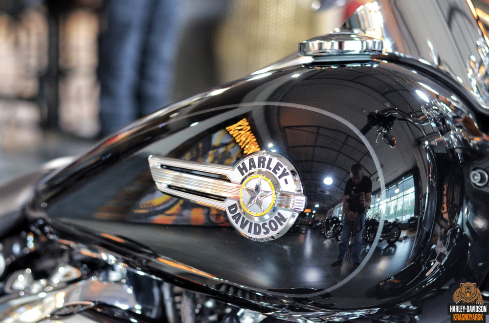 Harley-Davidson Fat Boy 114 Vivid Black с НДС