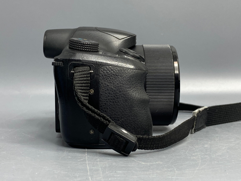 Sony Cyber-shot DSC-HX300