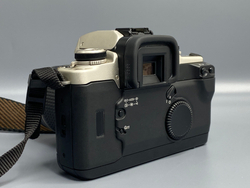 Canon EOS 50E + EF 28-80mm f/3.5-5.6 IV USM