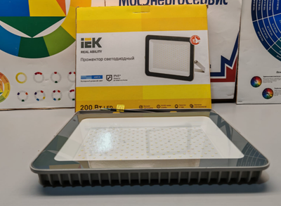 Светодиодный прожектор IEK СДО 07-200, серый, IP65 LPDO701-200-K03