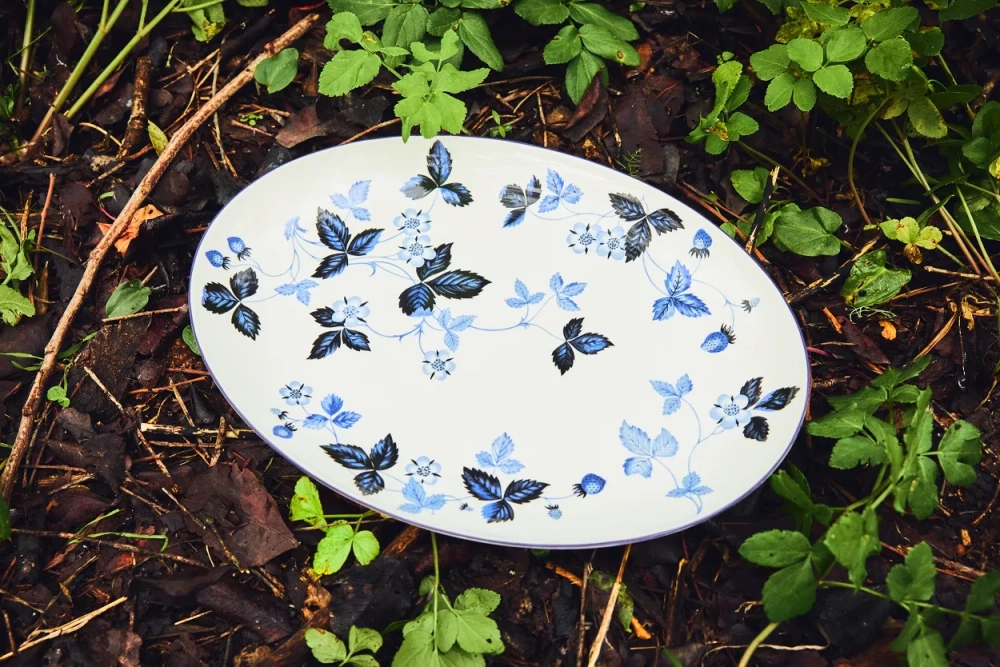 Wedgwood Обеденная тарелка Wild Strawberry 27,3 см чернильно-синяя EAN 701587481618