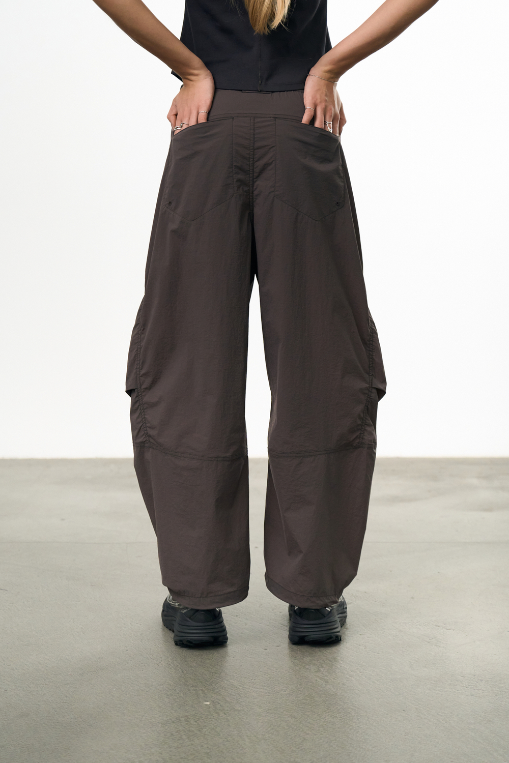 Брюки Nothomme Blue Monte Lightweight Curved-Leg Pants "Wayaozong" Women's