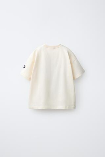 ZARA ФУТБОЛКА С ПРИНТОМ ФРУКТОВ, ЖЕЛТОВАТО-БЕЛЫЙ
