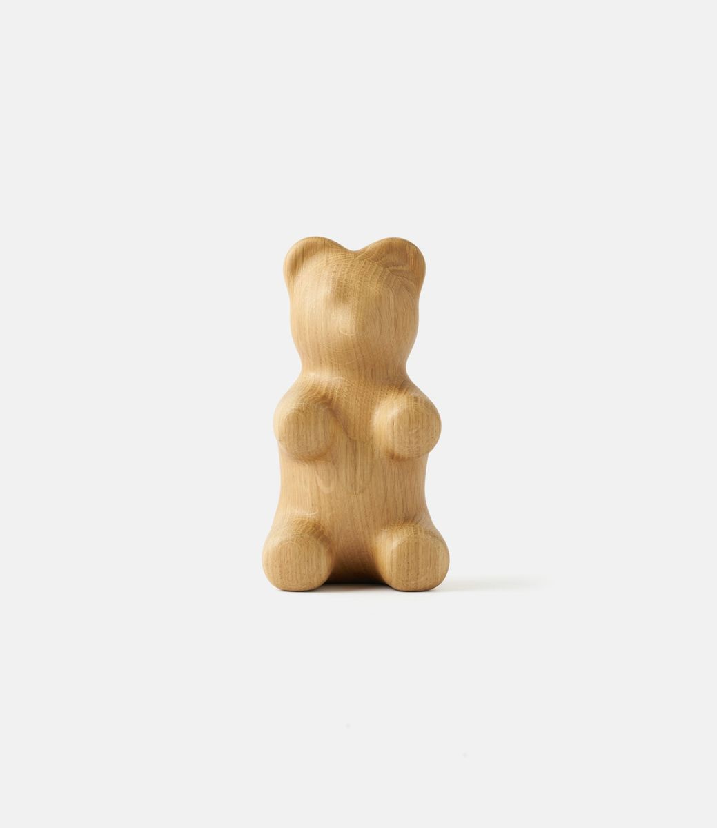 Boyhood Gummy Bear Oak Small — фигурка из дерева