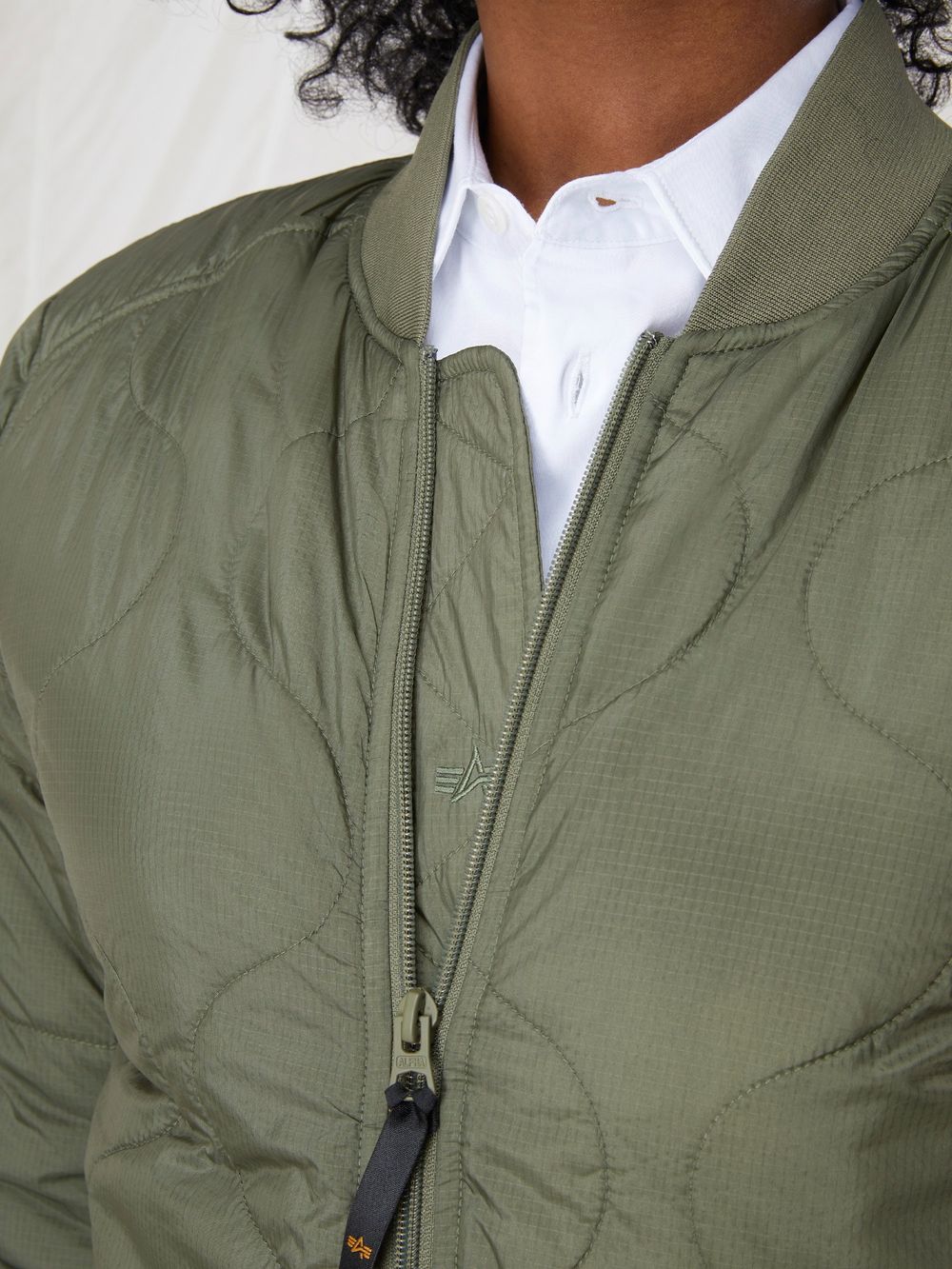 Куртка утепленная женская ALPHA INDUSTRIES L-2B QUILTED FLIGHT JACKET