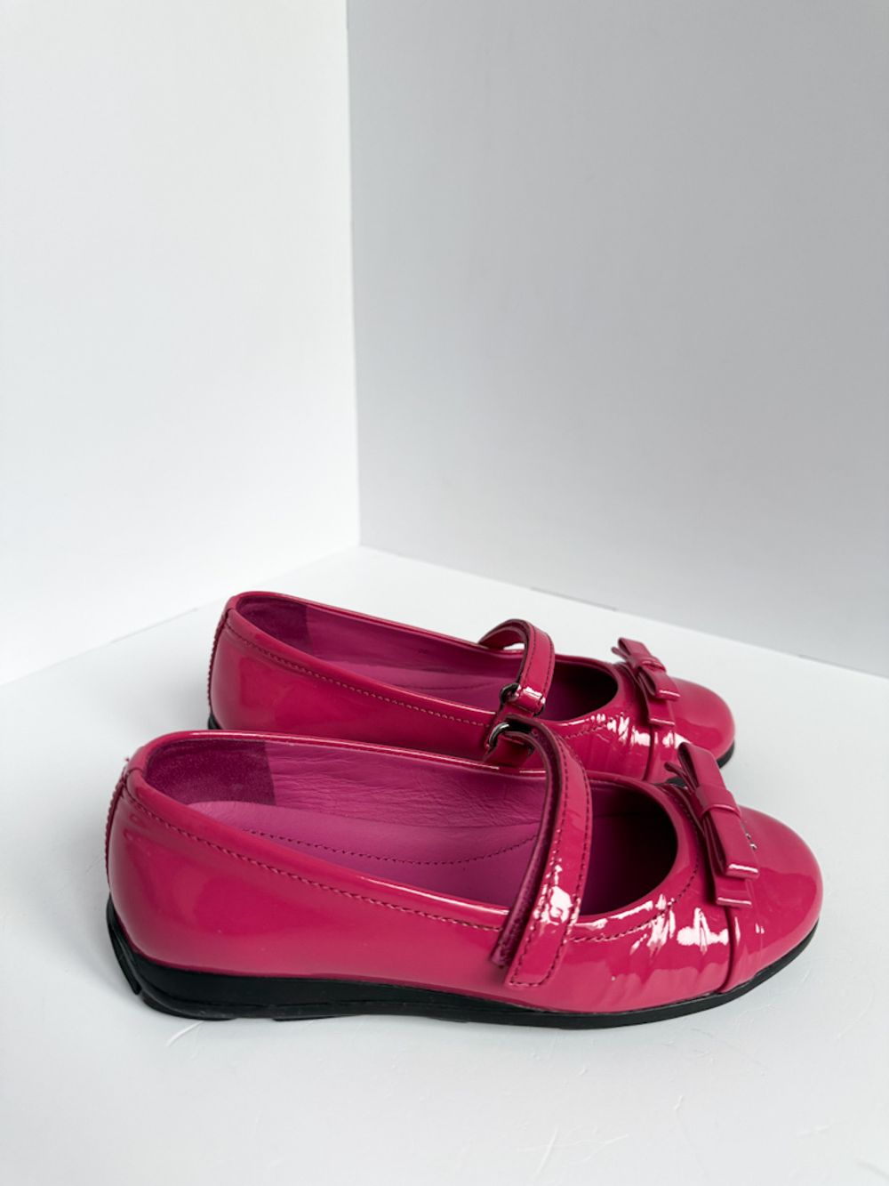 Лаковые туфли Prada, 28