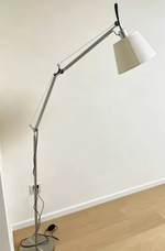 Floor design lamp Tolomeo Mega by Artemide