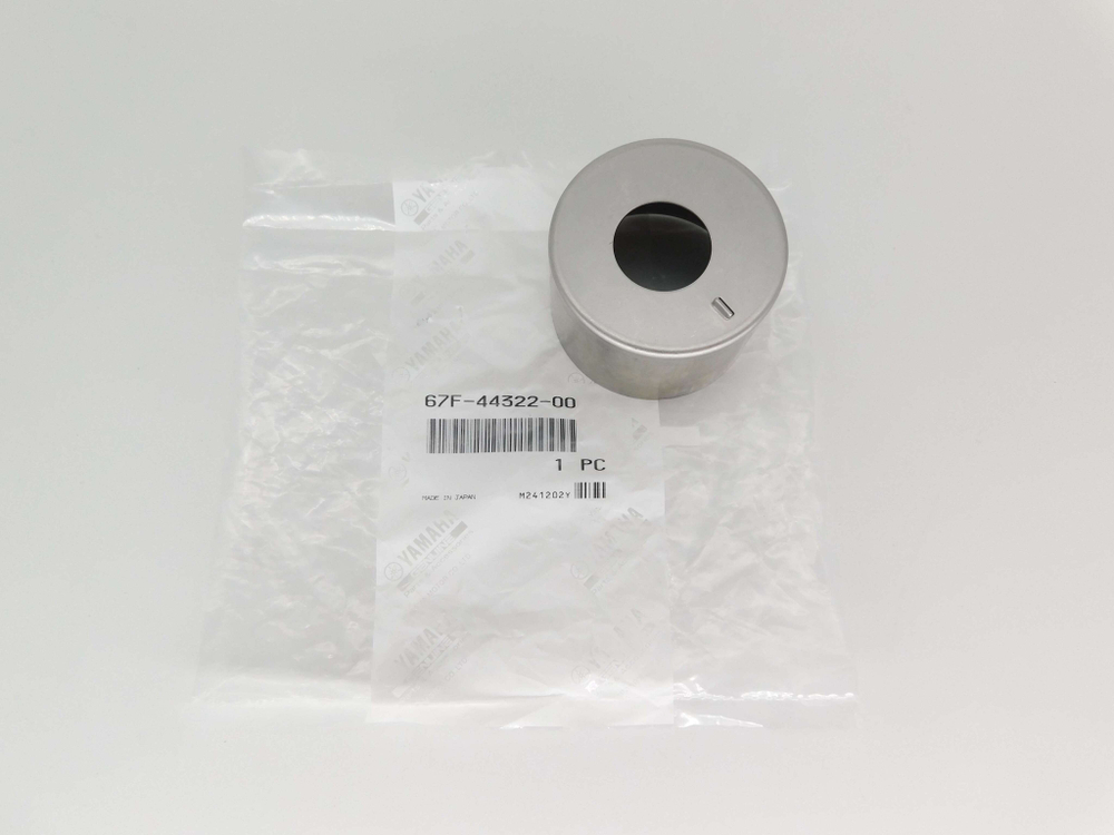 Стакан помпы охлаждения Yamaha F75 F80 F90 F100 67F-44322-00-00