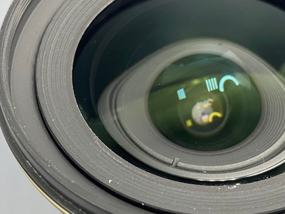 Nikon 12-24mm 4G царапина на линзе