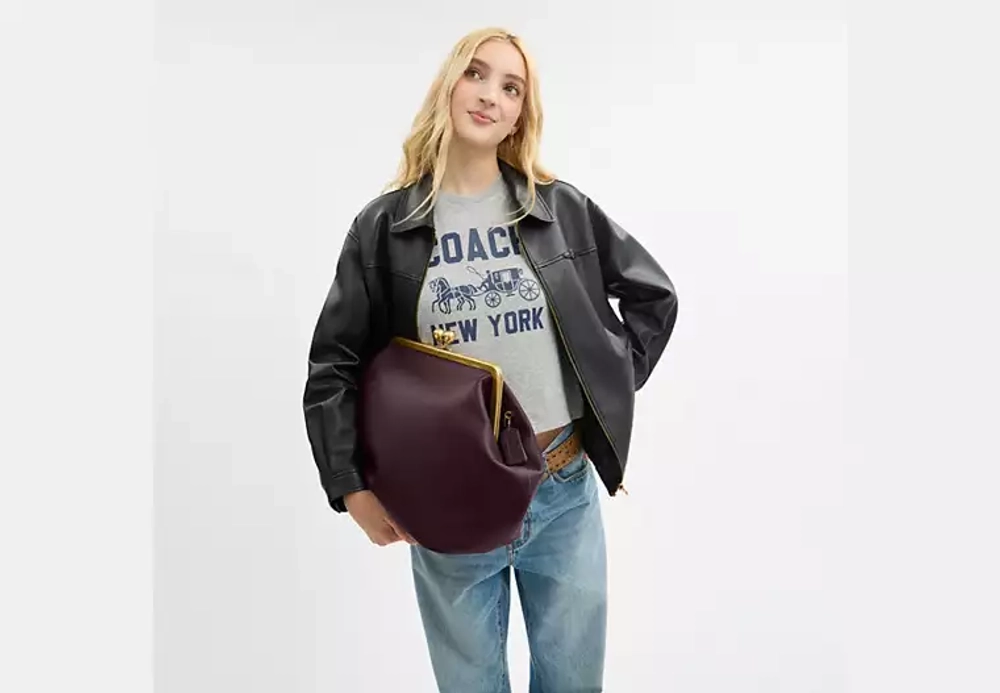 COACH Сумка Kisslock Frame, черная смородина