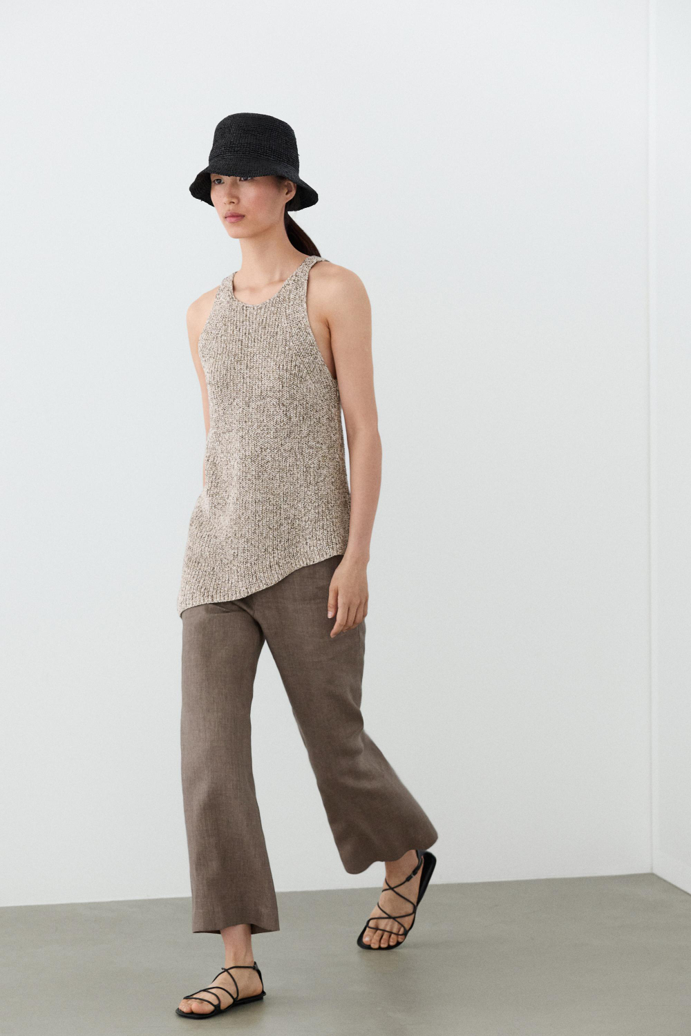 Massimo Dutti Укороченные брюки клеш из льна, кротово-коричневый