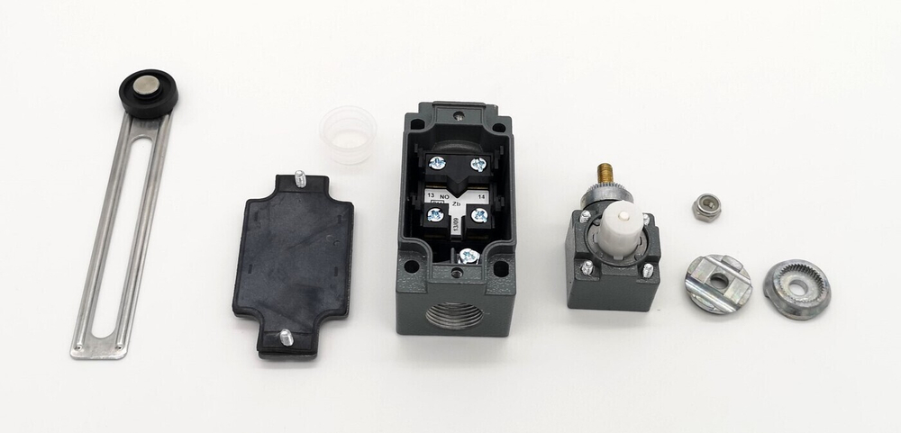 Выключатель концевой ABB LS40M51B11 1SBV011151R1211