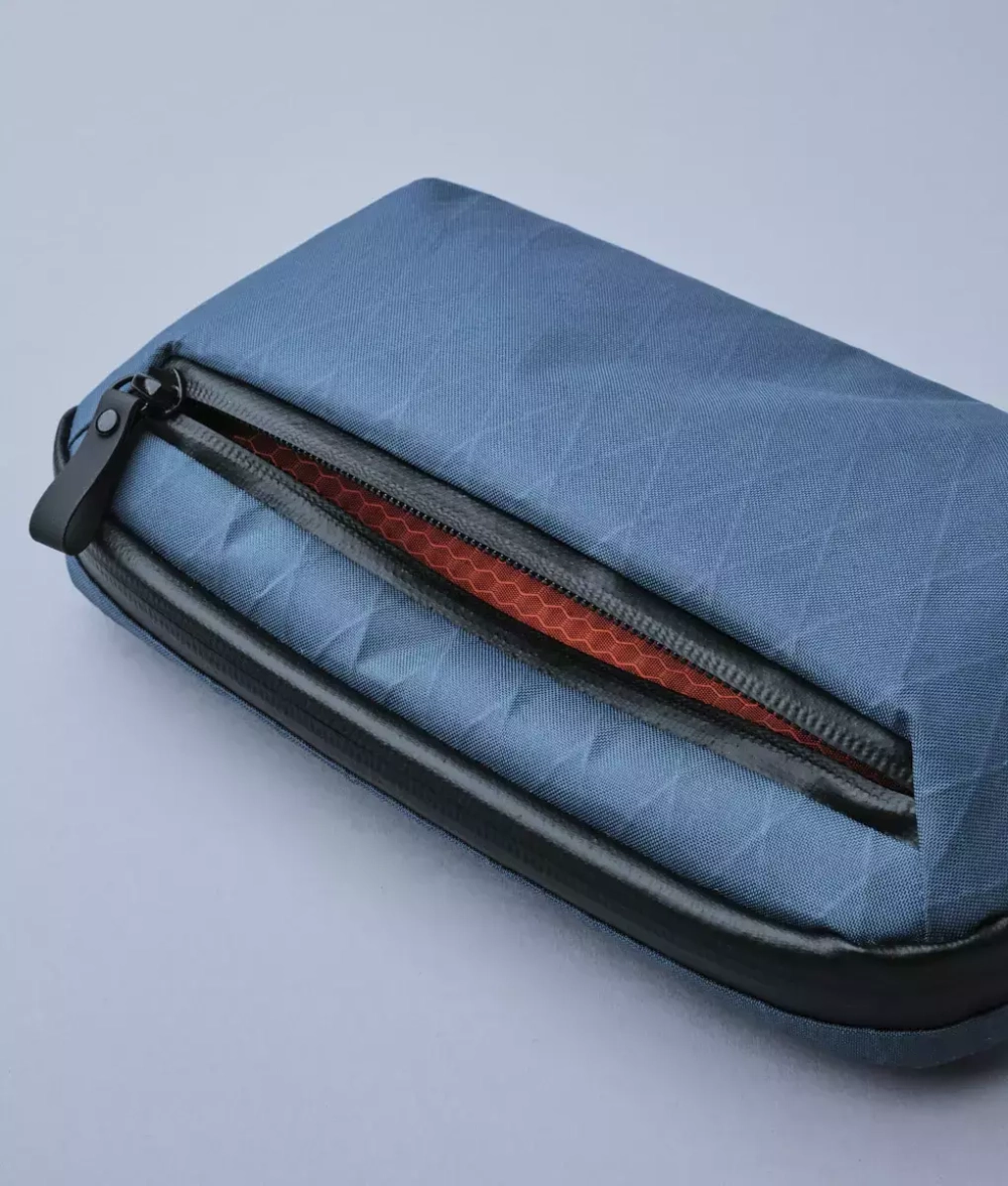 Сумка-несессер Alpaka Elements Tech Case Mini