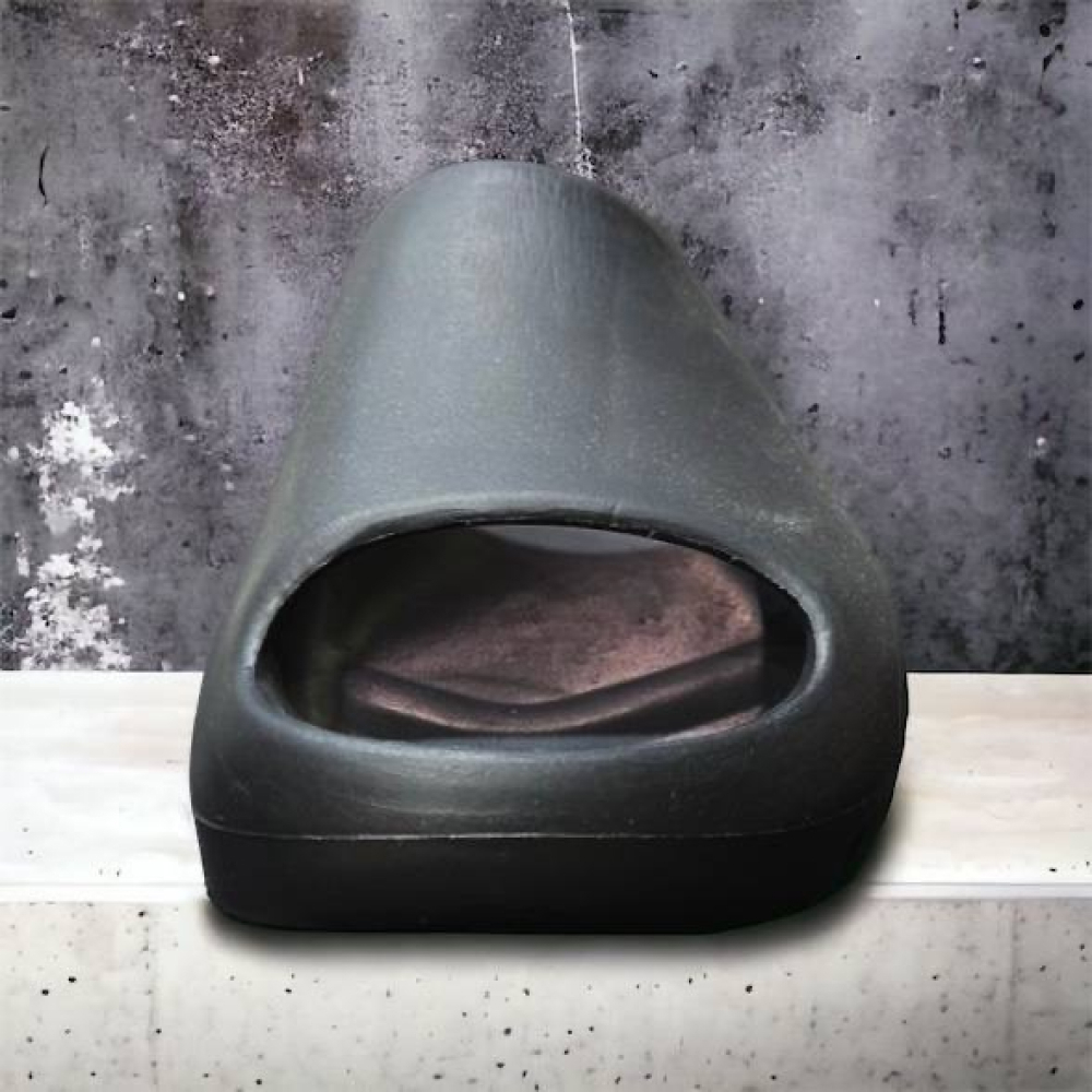 Adidas Yeezy Slide • Black
