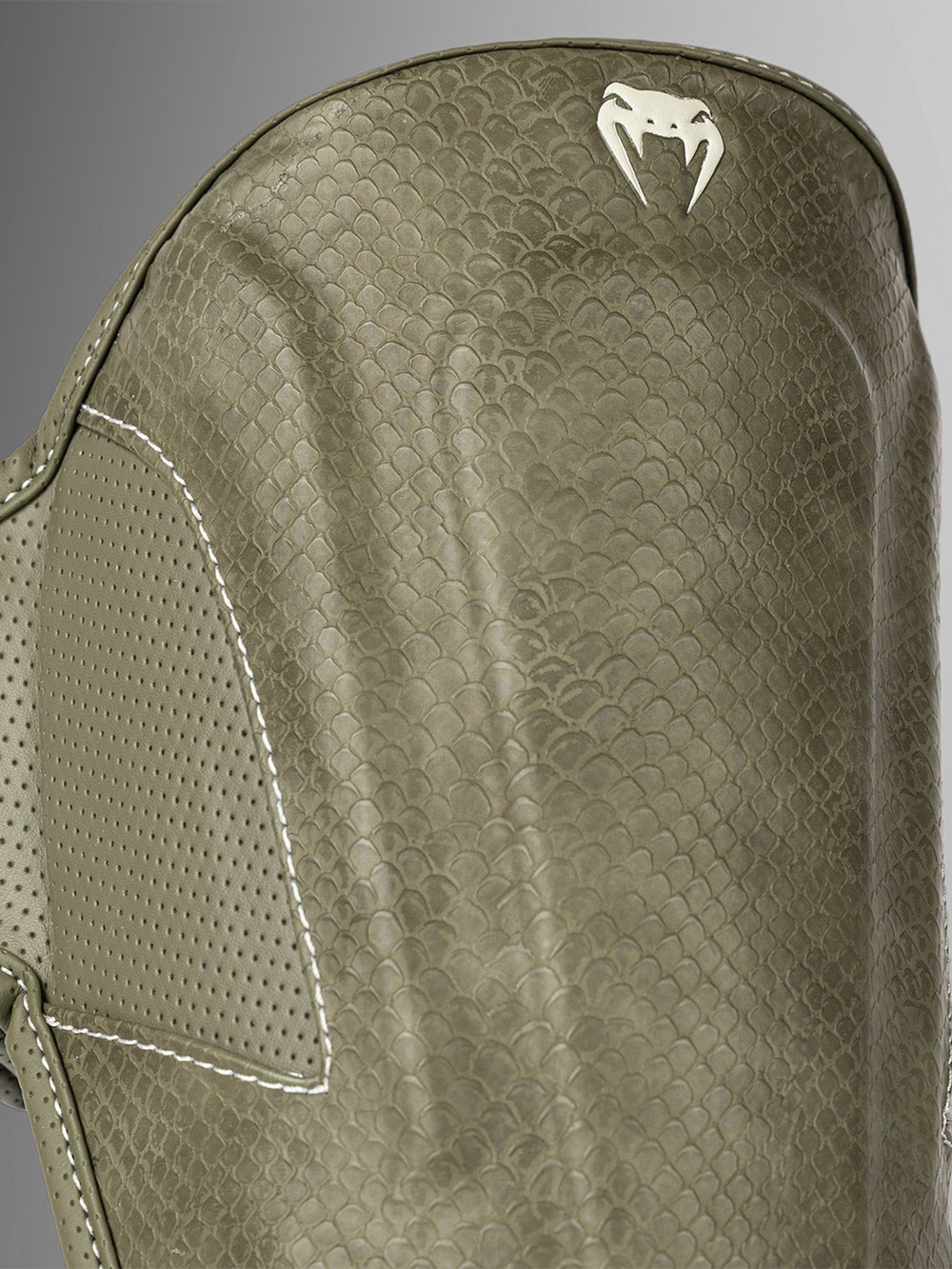 Щитки Venum Impact Evo Scales Army Green