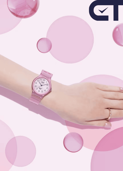 CASIO MQ-24S-4B — классические аналоговые часы в прозрачном красном корпусе