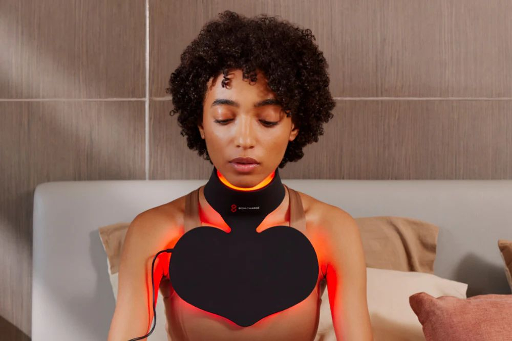 BON CHARGE Прибор для шеи и груди Red Light Neck and Chest Mask