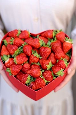 Сердце со свежей КЛУБНИКОЙ